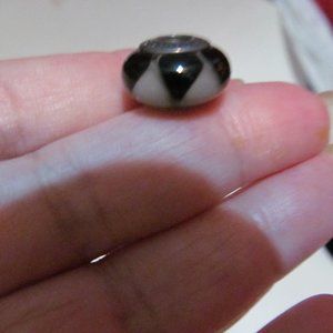 Pandora bead black and off white 925 ALE